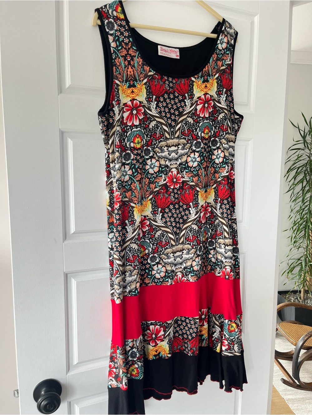 Tango Mango Floral Sleeveless Maxi Dress in Multi-Color